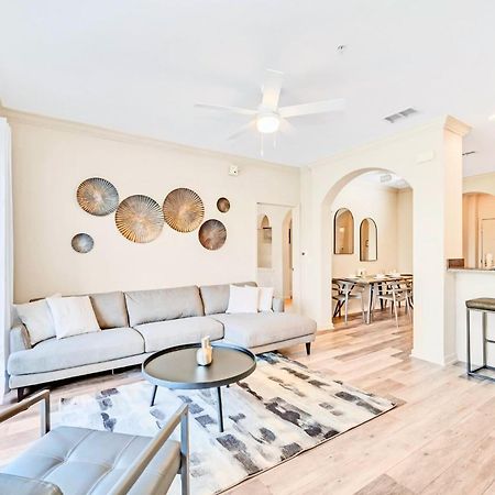 Bright Condo - 2Br With Pool & Hot Tub, Near Disney! オーランド エクステリア 写真